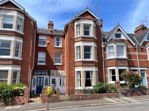 6 bed property, in Athelstan Road, £550,000