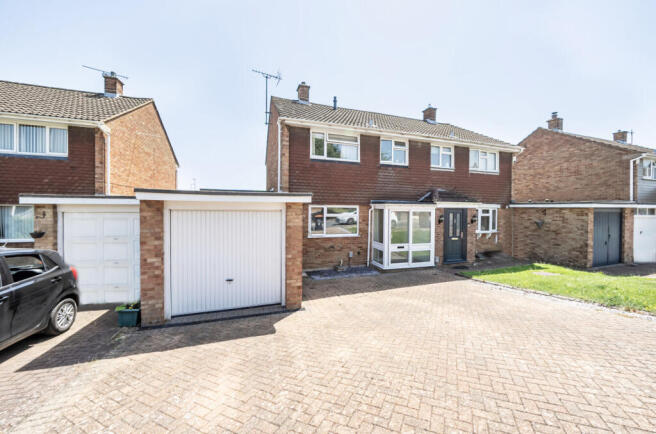3 bed property, in Mardale Avenue, £375,000