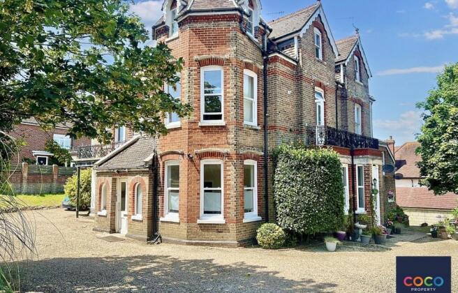 2 bed property, in Carlton Road North, £150,000