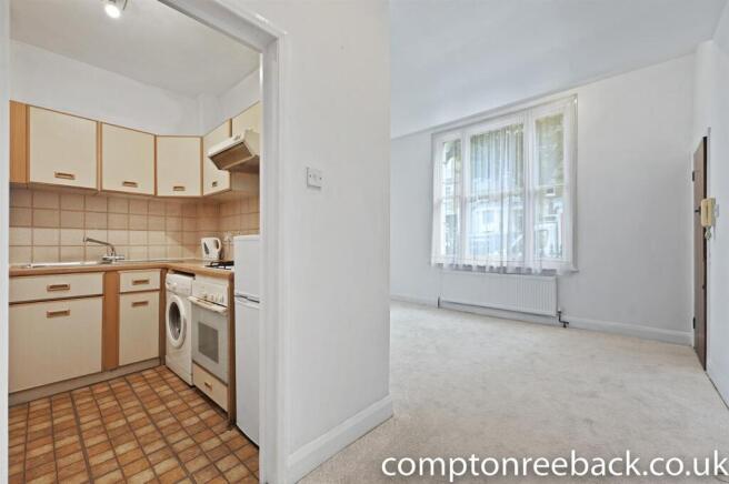 2 bed property, in Shirland Road, £425,000