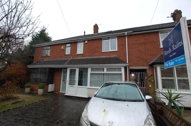 3 bed property, in Glenmore Drive, £180,000