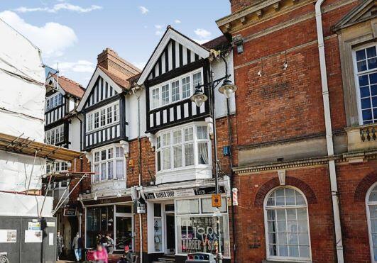 4 bed property, in Flat 3 Market Place, £80,000