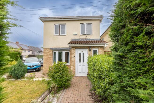 3 bed property, in Waterston Road, £330,000