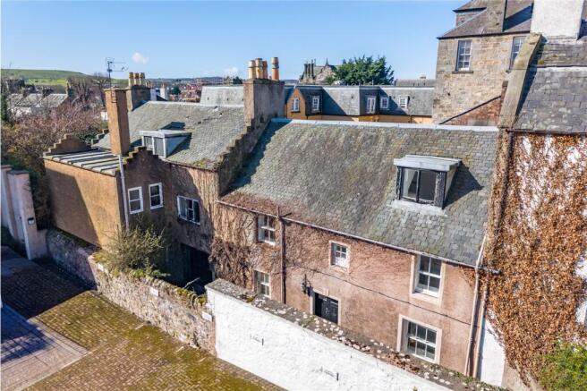 3 bed property, in South Street, £375,000