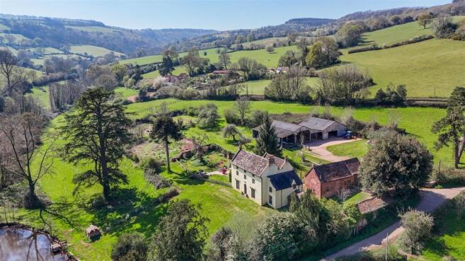 8 bed property, in Aisholt, £2,495,000