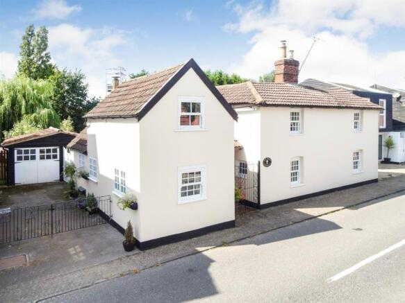 3 bed property, in North Street, £475,000