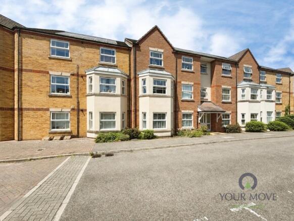 2 bed property, in Hawkes Way, £210,000