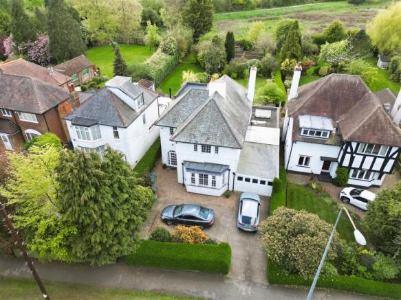 4 bed property, in Hull Road, £535,000