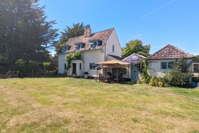 3 bed property, in Vaggs Lane, £865,000