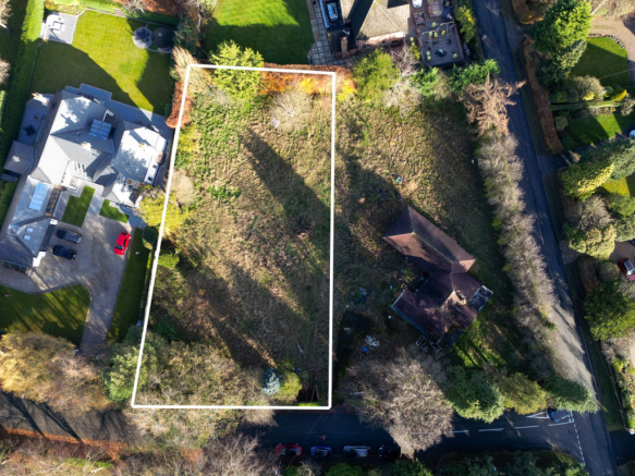 1 bed property, in Legh Road, £1,595,000
