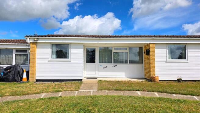 2 bed property, in Waveney Valley, £60,000