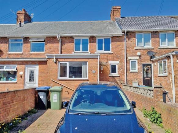 3 bed property, in Wordsworth Road, £65,000