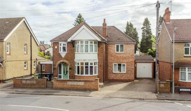 5 bed property, in Lennox Road, £600,000