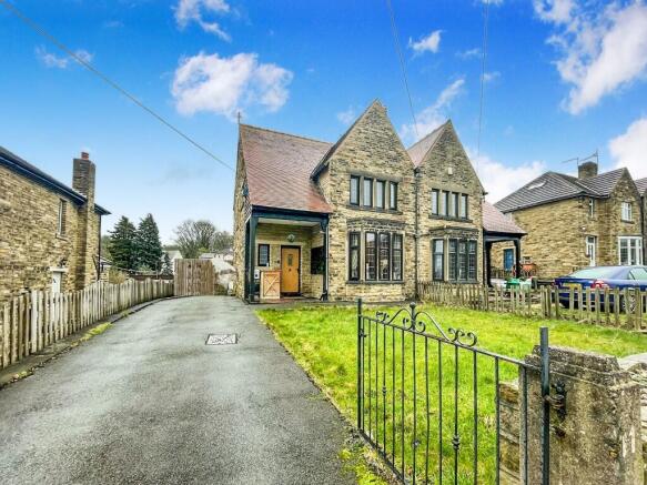 4 bed property, in Broadgate, £325,000
