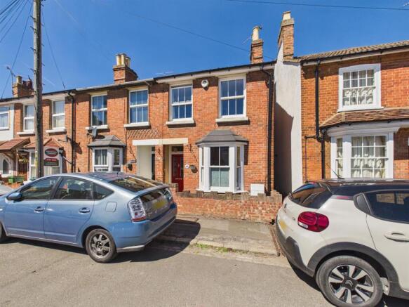 2 bed property, in West Street, £290,000
