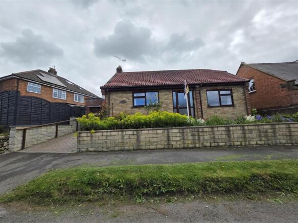 3 bed property, in Eastgate, £230,000