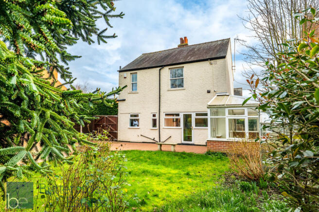 3 bed property, in Lime Grove, £350,000