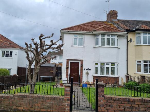 3 bed property, in Cote Lea Park, £560,000