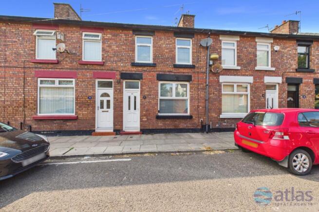 2 bed property, in Lyon Street, £85,000