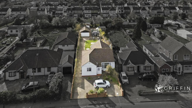 3 bed property, in Blackshots Lane, £500,000