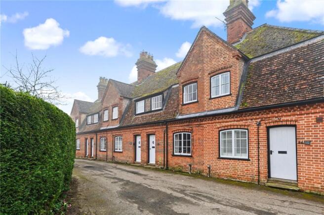 2 bed property, in Orford, £345,000