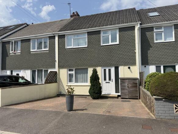3 bed property, in Clifford Close, £280,000