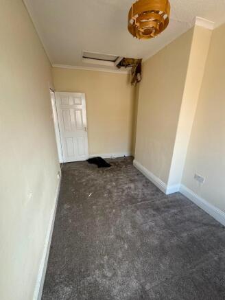 3 bed property, in Beaumont Street, £60,000
