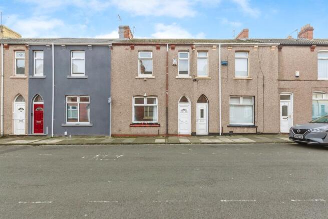 3 bed property, in Whitburn Street, £70,000