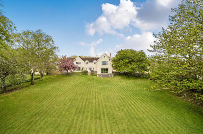 5 bed property, in Wrantage, £1,150,000