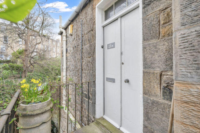 1 bed property, in 15A St Bernards Row, £265,000