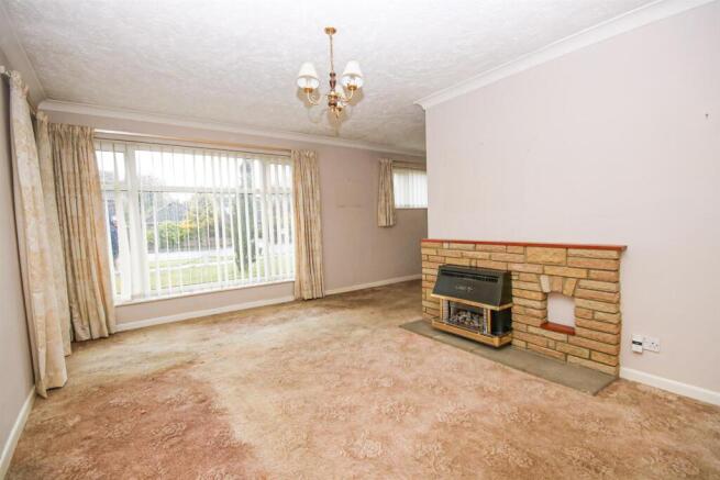 3 bed property, in Constitution Hill, £350,000