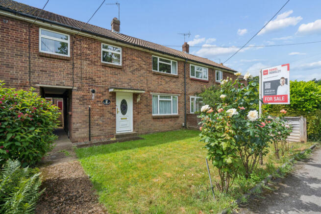 3 bed property, in Great Hivings, £375,000