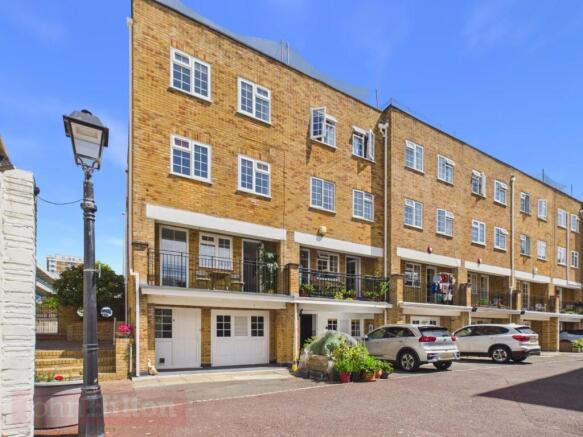 3 bed property, in Seymour Square, £800,000