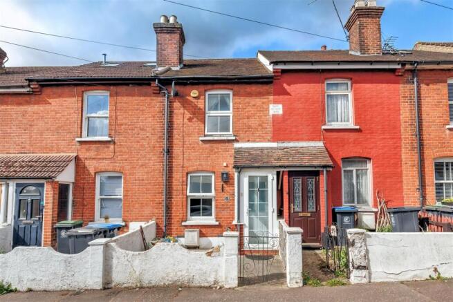 2 bed property, in Sunnyside Road, £435,000