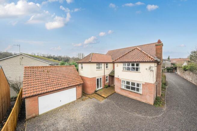 5 bed property, in St Thomas Street, £925,000