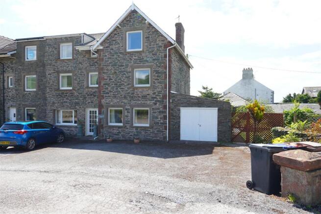 8 bed property, in Black Combe House, £470,000