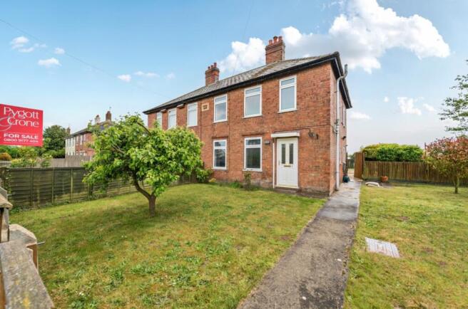 3 bed property, in Washway Road, £210,000