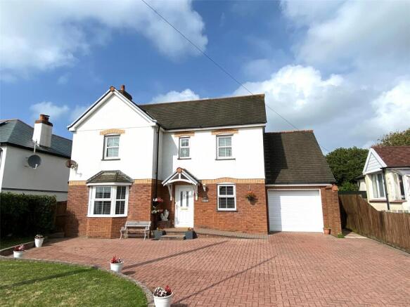 4 bed property, in Kings Hill, £625,000