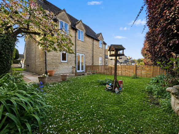 4 bed property, in Fore Street, £425,000