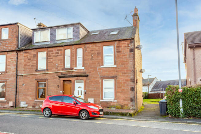 2 bed property, in Lockerbie Road, £68,000