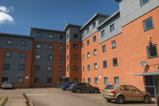 1 bed property, in Linen Quarter, £130,000