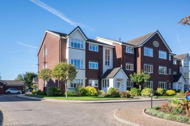 2 bed property, in Saxon Road, £259,500