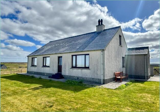 4 bed property, in 43 Borve, £200,000