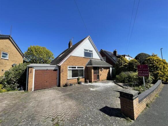 3 bed property, in Cestrian Drive, £260,000