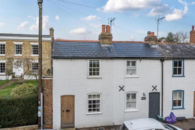 2 bed property, in The Street, £200,000
