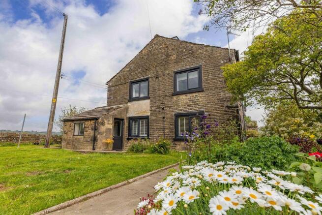 3 bed property, in 10 Soyland Town Road, £475,000
