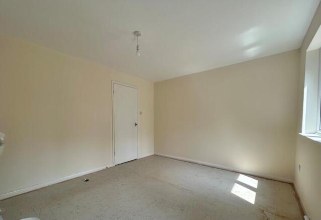 1 bed property, in Porter Close, £110,000