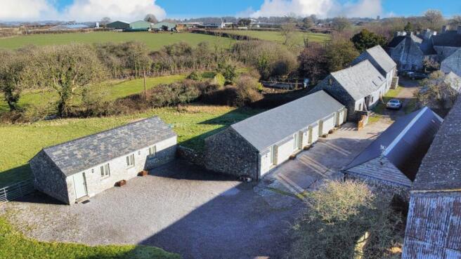 4 bed property, in Sutton Barns, £449,950