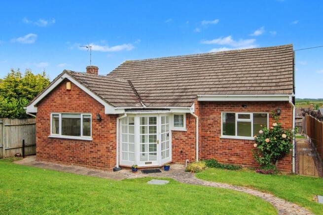 3 bed property, in St. Davids Road, £399,950