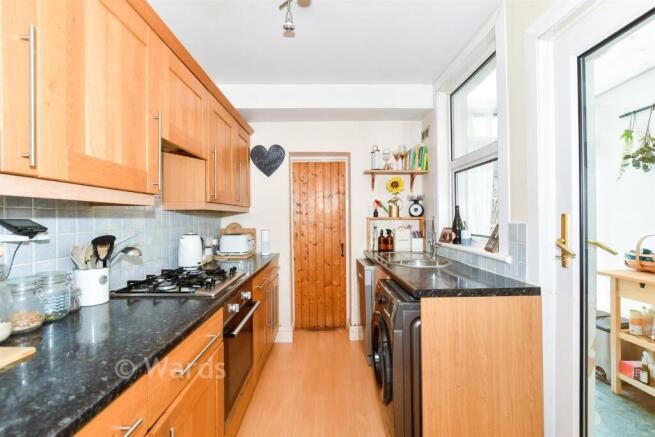 3 bed property, in Springfield Road, £325,000